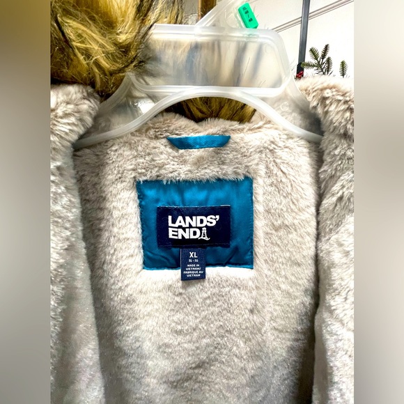 Girls Fleece Lined Parka - Picture 6 of 6